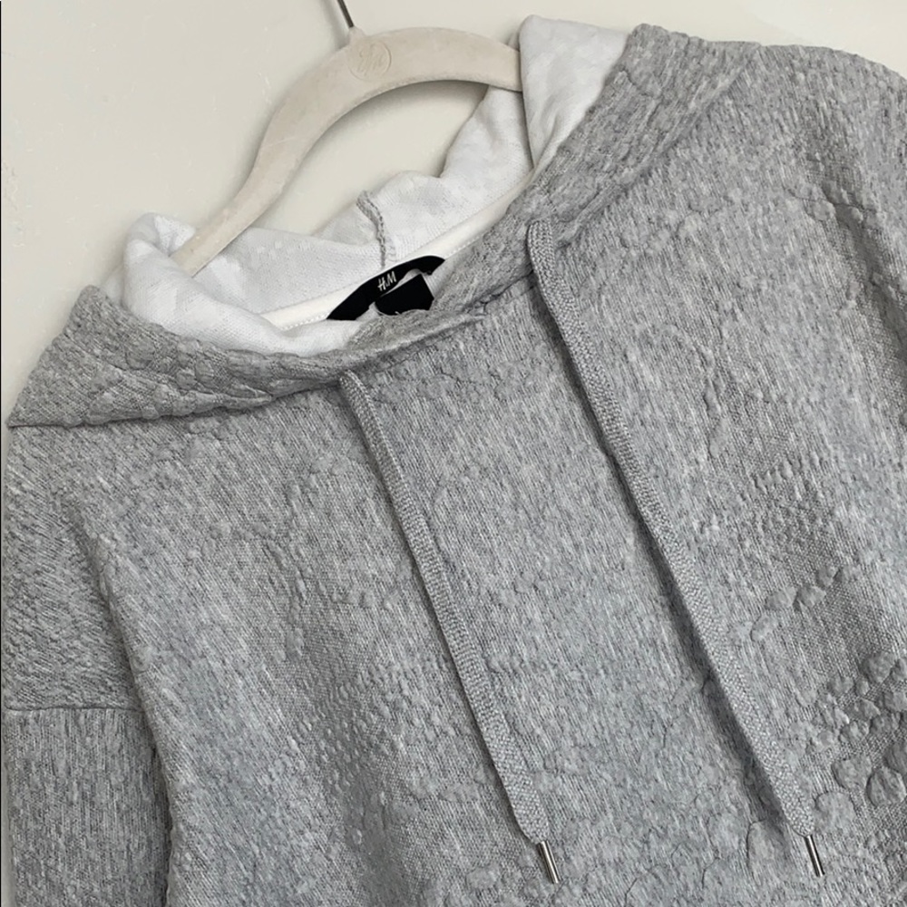 H&M Gray Textured Hoodie